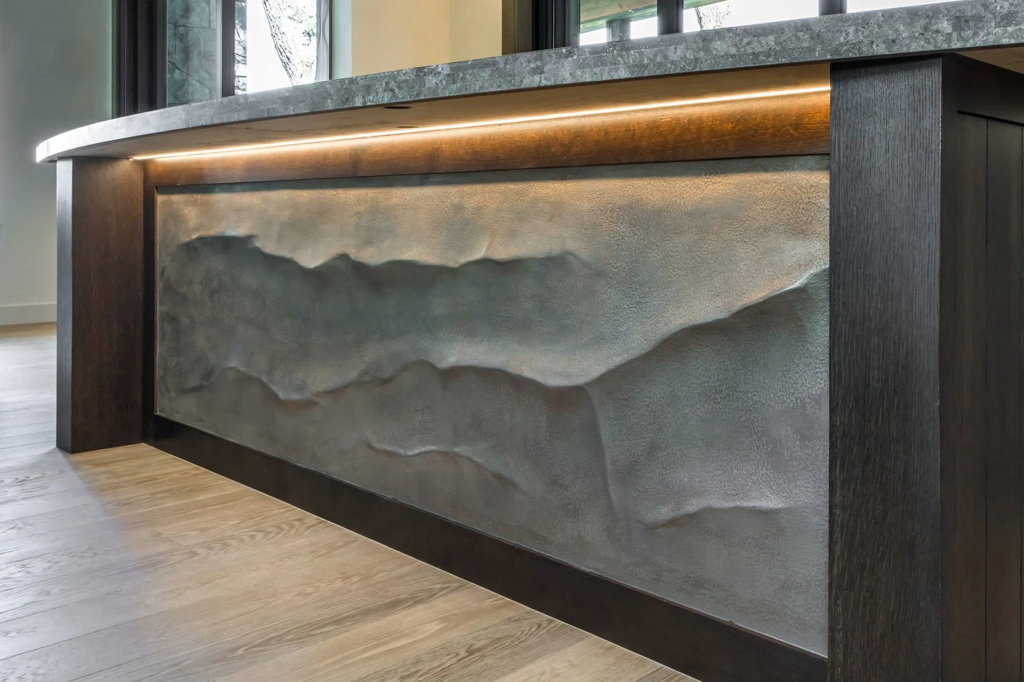 Hand-applied plaster feature by Rebel Venetian — Truckee & Tahoe (6)