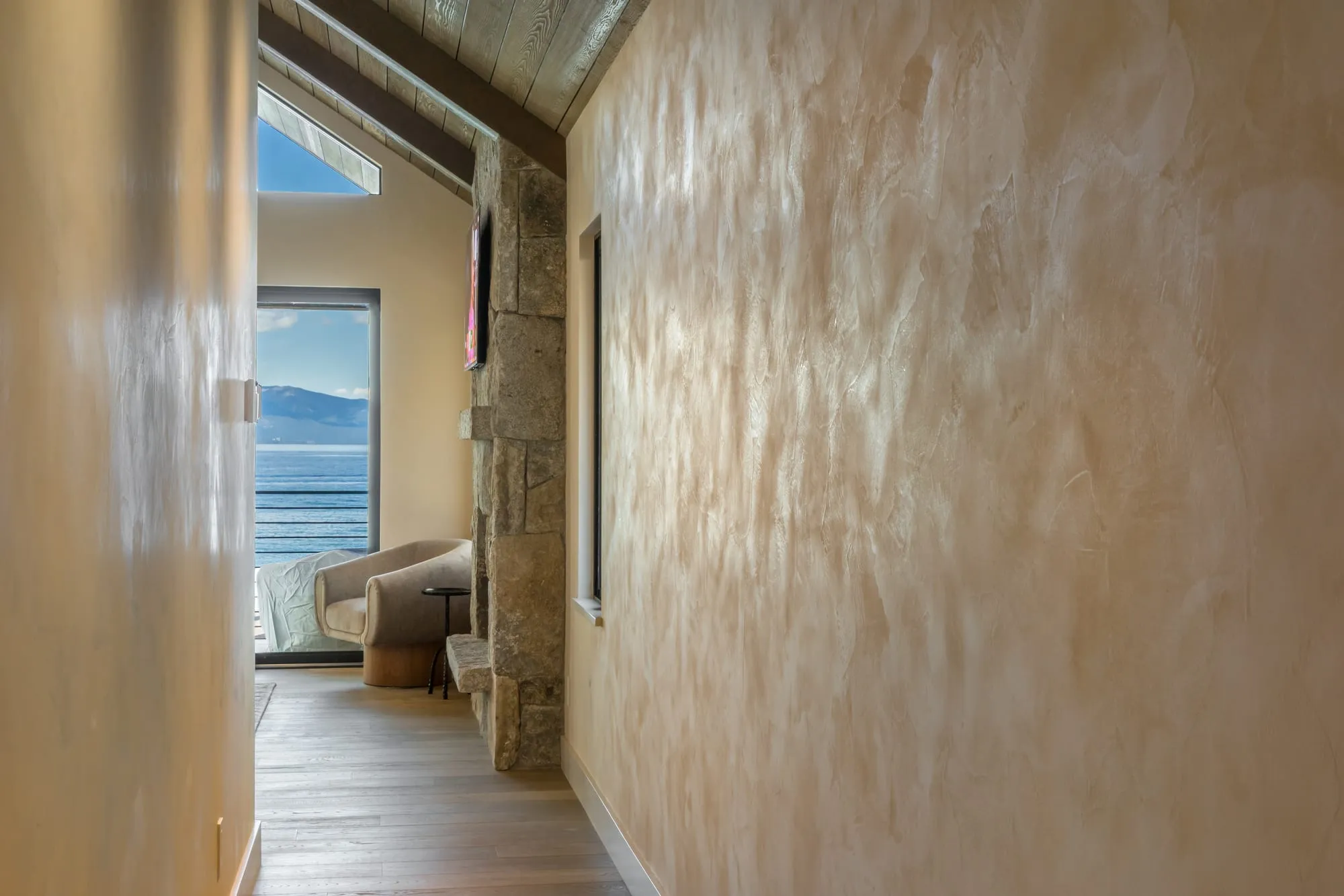 Full Homes finish by Rebel Venetian — Truckee & Tahoe (8)